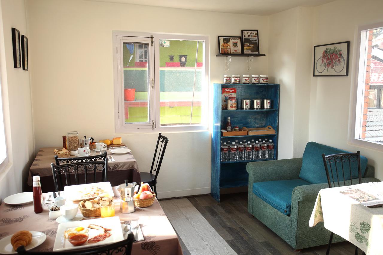 Piano B&B Lalitpur Exteriör bild